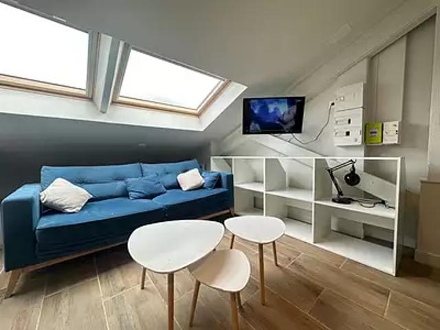 Reims 51100 Location appartement 1 pièce t1 au dernier étage cave