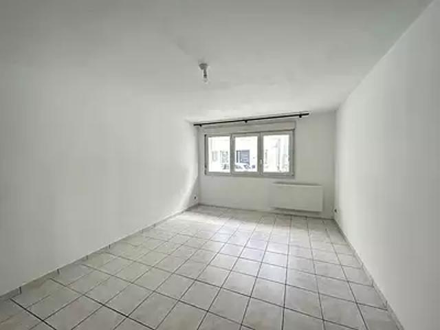 Reims 51100 Location appartement 2 pièces t2