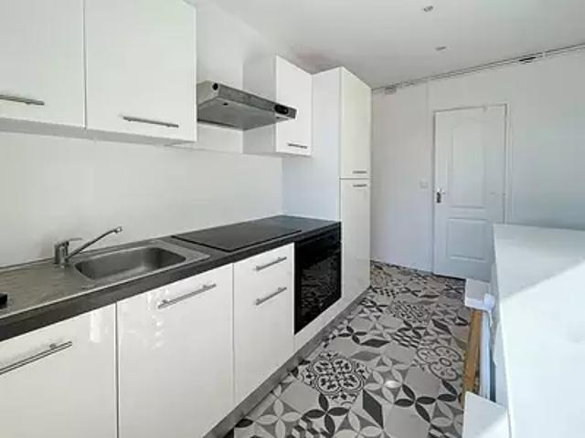 Reims 51100 Location appartement 2 pièces t2