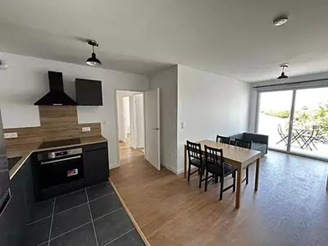 Reims 51100 Location appartement 3 pièces t3 au dernier étage parking