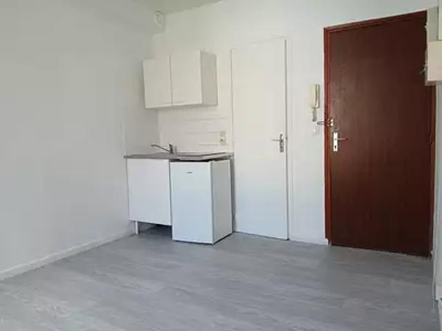 Reims 51100 Location appartement cave