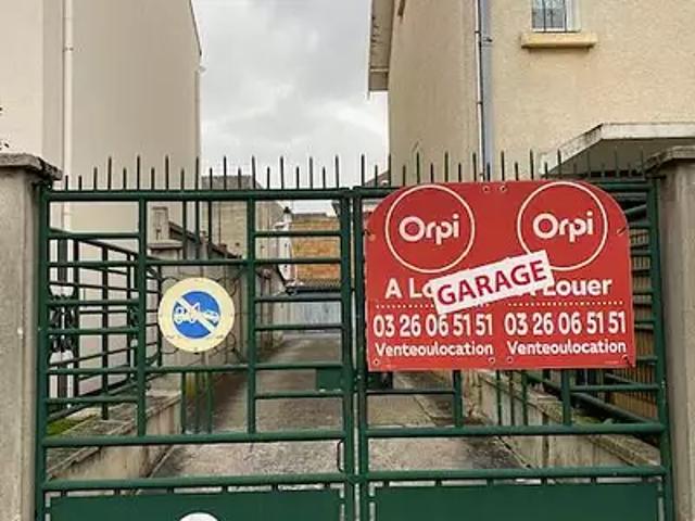 Reims 51100 Location parking