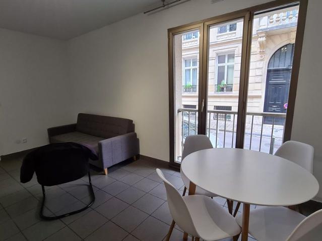 Reims Beau type 2 meublé