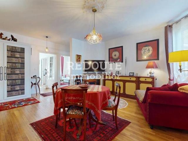 REIMS CENTRE – BOULINGRIN / MAIRIE – APPARTEMENT DE CHARME AVEC GRENIERS ET CAVES