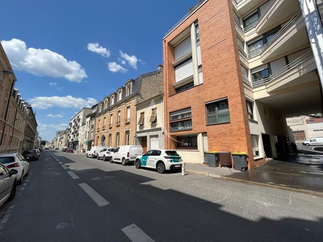 Reims Location Parking / Garage 51