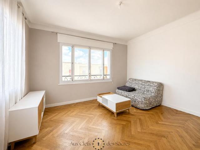 REIMS SECTEUR AVENUE JEAN JAURÈS Appartement type 2 meublé