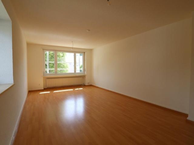 Reinach, Nähe Dorfzentrum moderne 3 Zimmerwohnung an der Alemannenstrasse