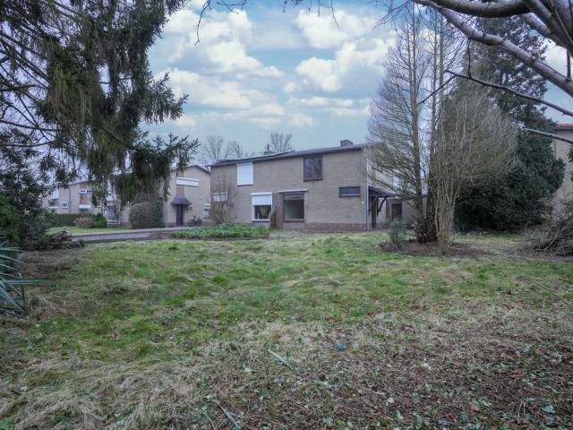 Reinald van Gelrestraat 2, 6118AE, Nieuwstadt, Limburg 6118AE