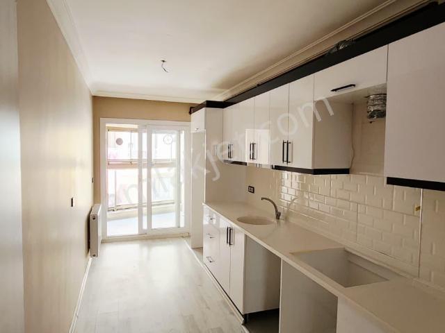 Reis Mahallesinde Kiralık 2+1 Otoparklı Bakımlı Daire