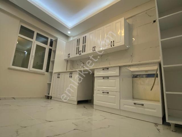 Rekoor Emlaktan Ulugazi Mh 2+1 Masrafsız Satılık Daire