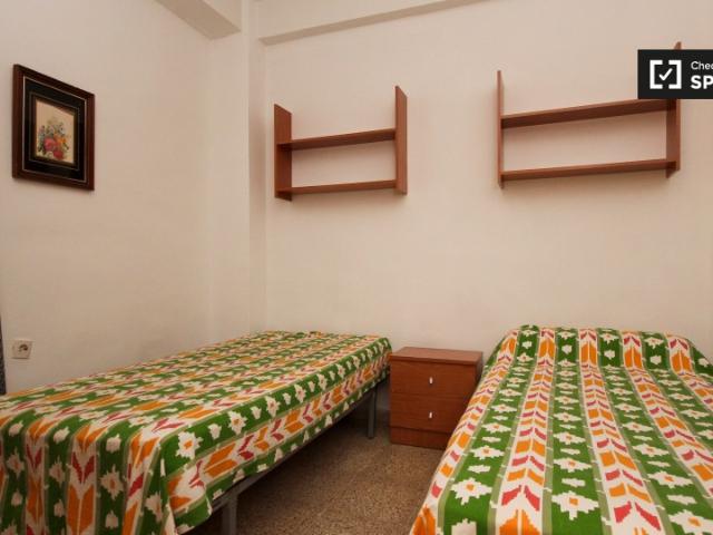 Habitación en piso compartido en alquiler en Pajaritos, Granada