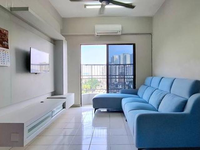 Relau Vista Middle Floor CHEAPEST Fully Renovated 1 Carpark in Relau