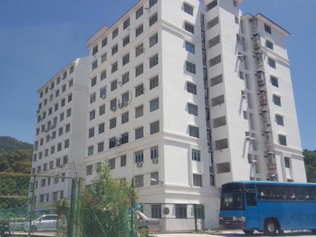 Relau Desa Aman 3 Rooms apartment