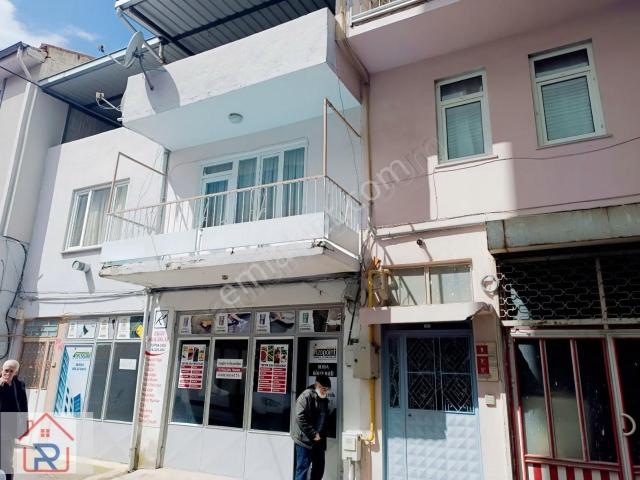 Relax Tr'den Beşevler Konak'ta 80 Metrekare Dükkan