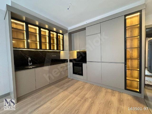 RELAX CADDE'DE BAHÇE TAHSİSLİ 1+1'LER