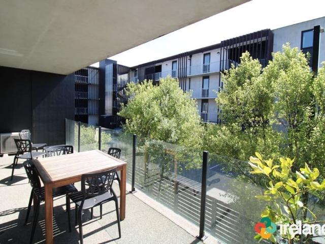 Relax in style – Fully furnished 2 Bed in City Centre