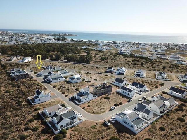 Relaxed Coastal Living Awaits: Your Ideal Retirement or Holiday Home in Britannia Bay
