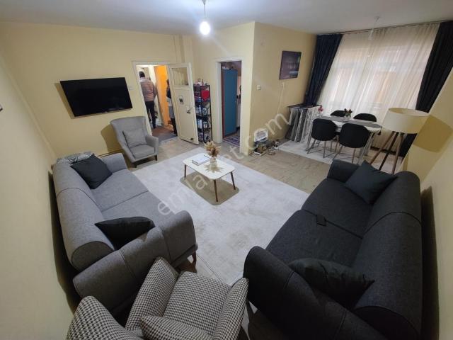 Relax'tan Ayvalı Cadde Yakını 2+1 Fırsat Daire
