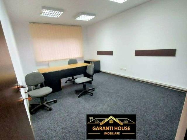 Republicii, spatiu pentru birouri, 3 camere, decomandat, 340€/Luna