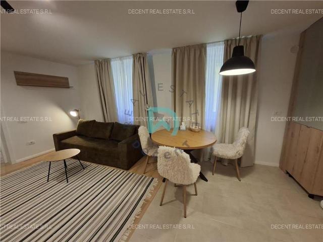 Republicii, 2 camere, renovat