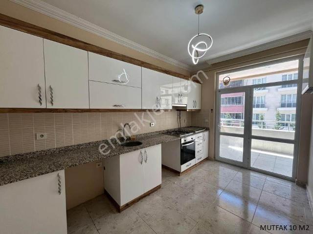 Repa Gayrimenkul Songül Gözcü'den Karataş Mh.'de Kiralık 2+1