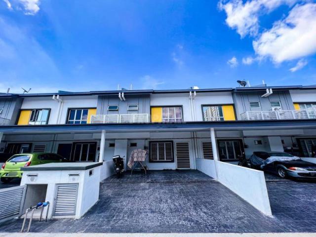 REPOST WITH ADDITIONAL PHOTOS OWNER TAMBAH AWNING KAT BACKYARD FOR RENT/WTL/WTR: 2 STOREY TERRACE HOUSE KITA HARMONI CYBERSOUTH, DENGKIL SELANGOR