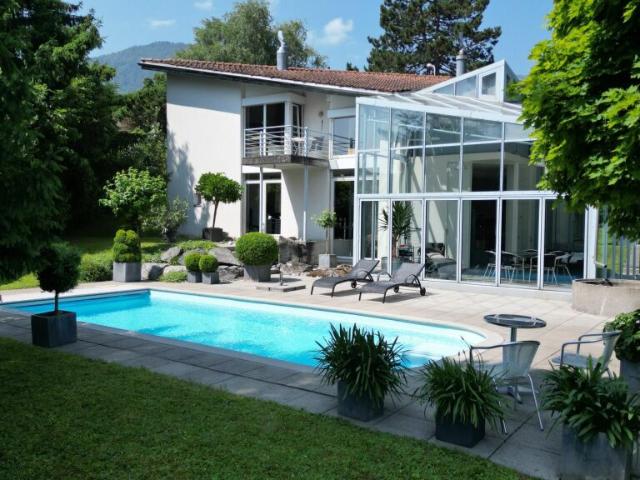 Repräsentative Villa in bester Lage im Raum Solothurn