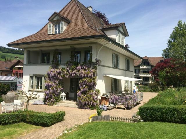 Repräsentative Berner Landhaus Villa