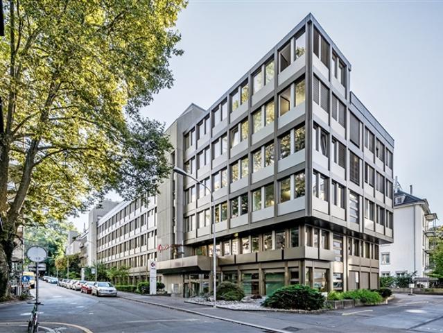 Repräsentative Praxisfläche im Seefeld 728 m2 mit flexibler Raumgestaltung