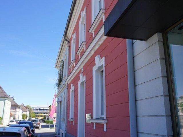 Repräsentatives Bürohaus/Praxis/Kanzlei in zentraler Lage für konzentriertes Arbeiten