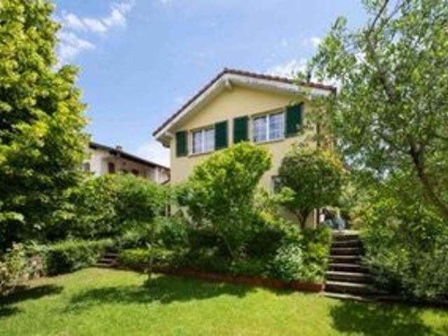 Repräsentatives Einfamilienhaus in Le Grand Saconnex GE