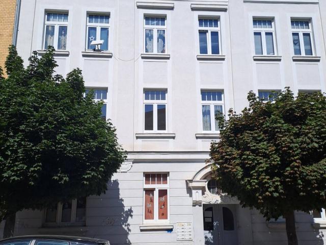 Repräsentatives Mehrfamilienhaus preiswert zu verkaufen
