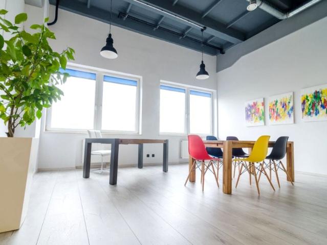 REPREZENTACYJNE BIURO Z PRYWATNYM TARASEM 293,17 m², Poznań