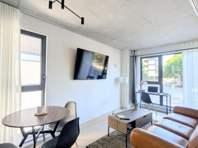 Reprise de bail – Grand 3 ½ Meublé & Neuf Condo Auguste & Louis – Dispo Juillet