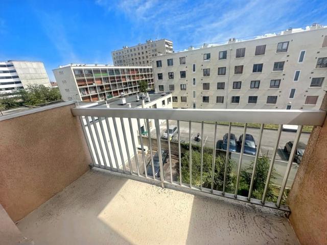 RER Bagneux, Studio de 20m² avec balcon