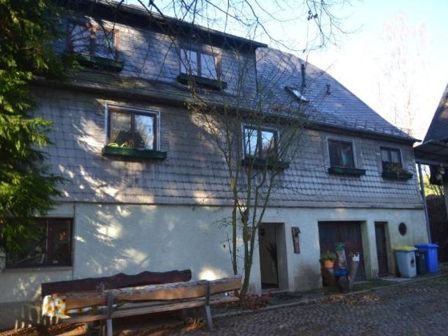 Rest Bauernhof mit 4 Gebäuden und etwa 5.500 m² Grundstück + etwa 9.000 m² Wiese