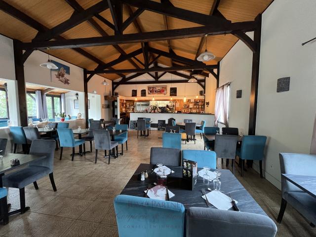 Restaurant: Murs et fond de commerce