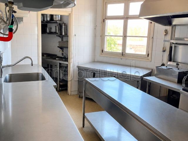 Restaurant à vendre – Place du 9 Avril, Tanger