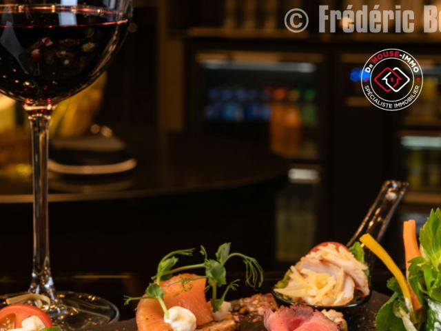 Restaurant & bar à vins au cœur du Périgueux historique