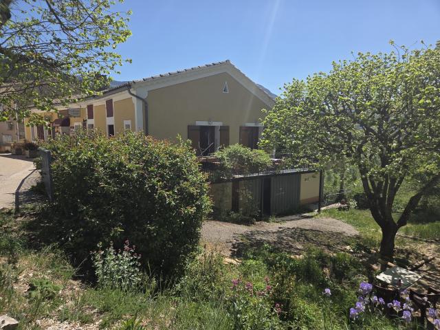 Restaurant et complexe locatif immobilier