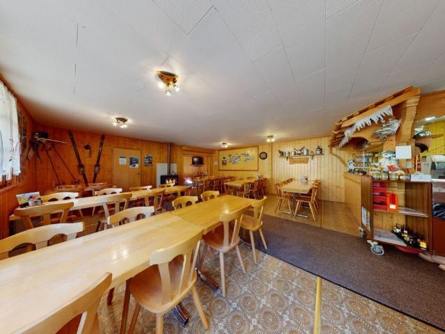Restaurant with 2.5 rooms on sale in Saxeten 625 m² | dreamo. Ch