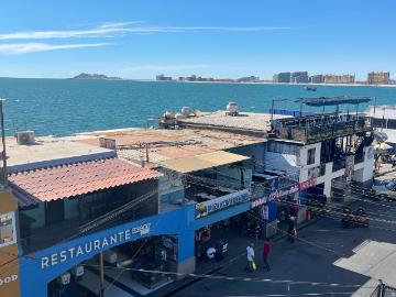 Restaurante Bar en renta en el Malec?n de Puerto Pe?asco ? Largo plazo