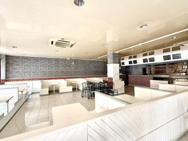 Restaurante com Cave para Venda Centro de Carvoeiro, Lagoa | 865 m²