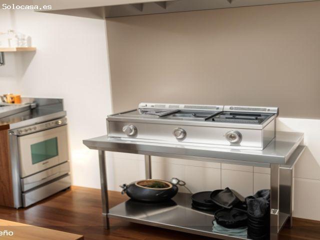 Restaurante con licencia y cocina equipada listo para continuar la actividad, incluye el local en el