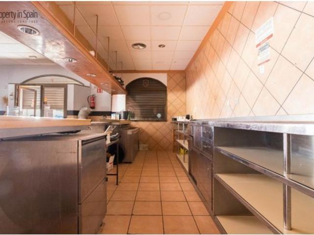 Restaurante con terraza