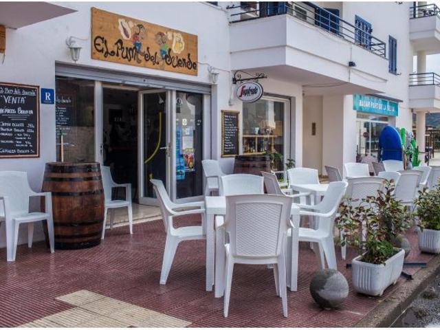 Restaurante con terraza SIN TRASPASO