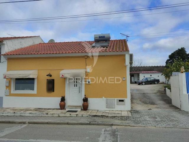 Restaurante em funcionamento Alcanhões, Santarém