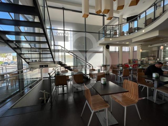 Restaurante e Pastelaria em Rio de Mouro Sintra totalmente equipado e mobilado