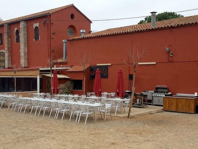 Restaurante en venta en calle De Sant Benet, Sant Fruitós de Bages, de 300 m² 1 habitación por 18.000