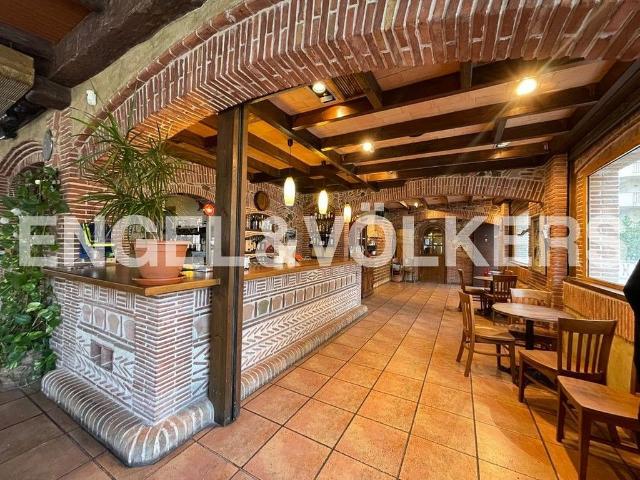 Restaurante en venta en calle Montserrat Caballé, Vila Seca, de 350 m² 3 habitaciones por 400.000